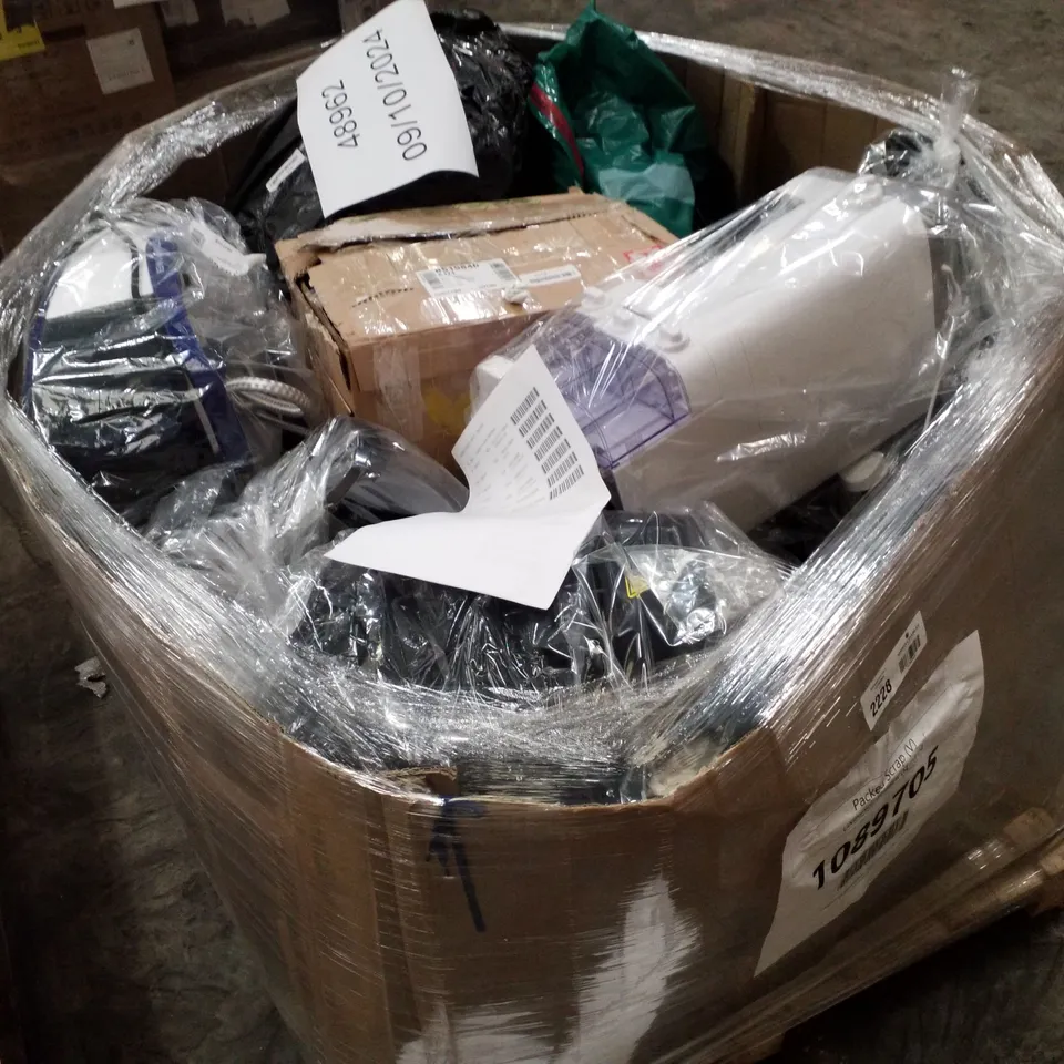 PALLET OF APPROXIMATELY 28 UNPROCESSED RAW RETURN HOUSEHOLD AND ELECTRICAL GOODS TO INCLUDE;