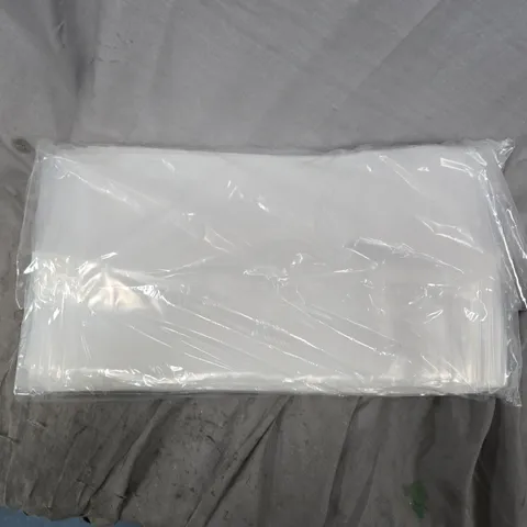 LARGE QUANTITY OF CLEAR ZIP BAGS