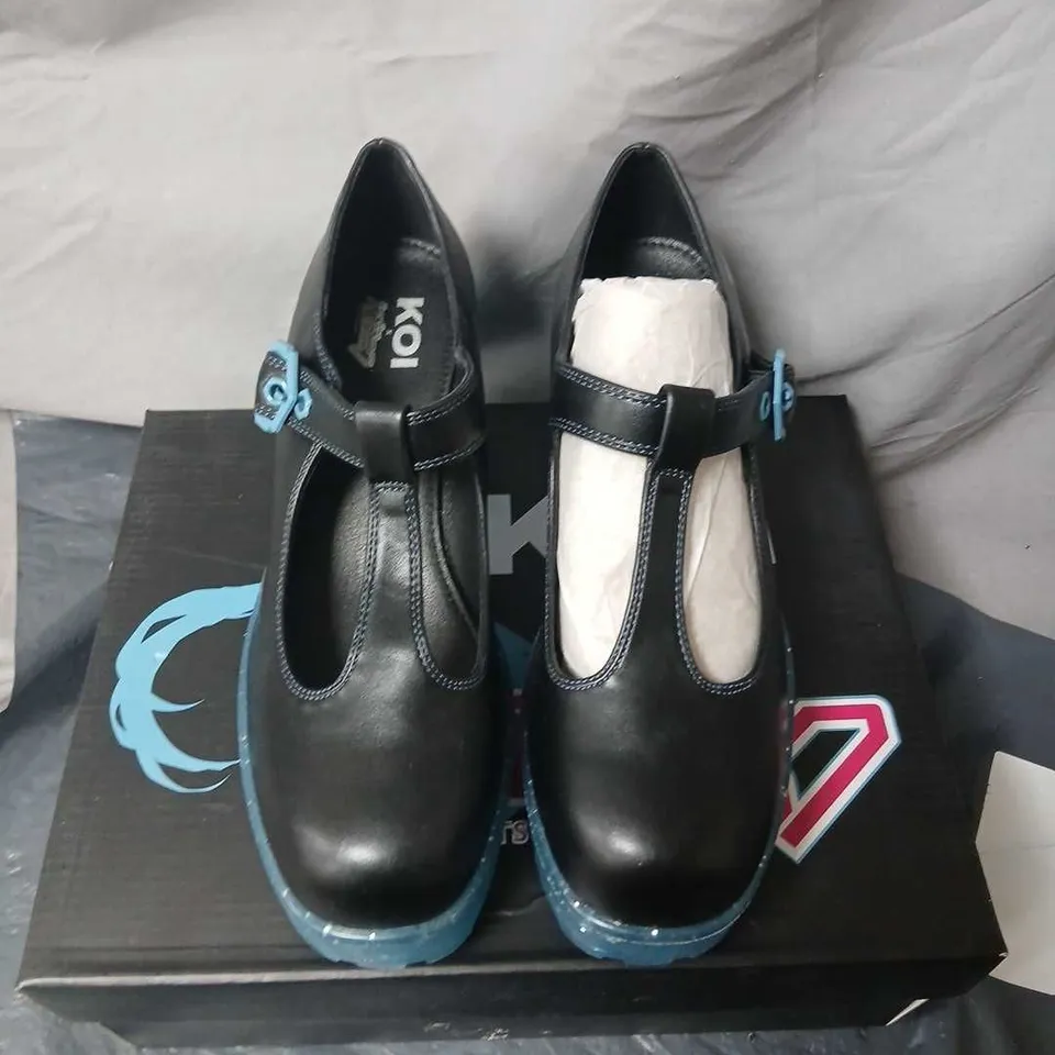 KOI X HATSUNE MIKU BLACK PLATFORM SHOES SIZE 6