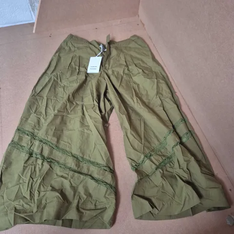 DAMSON MADDER JADEY CULOTTES IN OLIVE - SIZE 14
