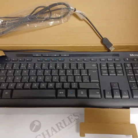 BOXED MICROSOFT WIRED 600 DESKTOP KEYBOARD