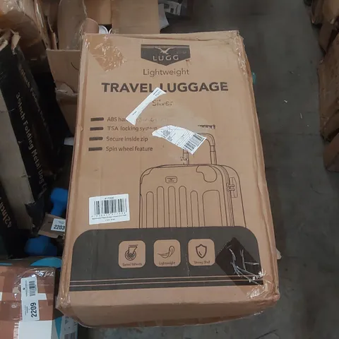 BOXED LUGG LIGHTWEIGHT TRAVEL SUITCASE 