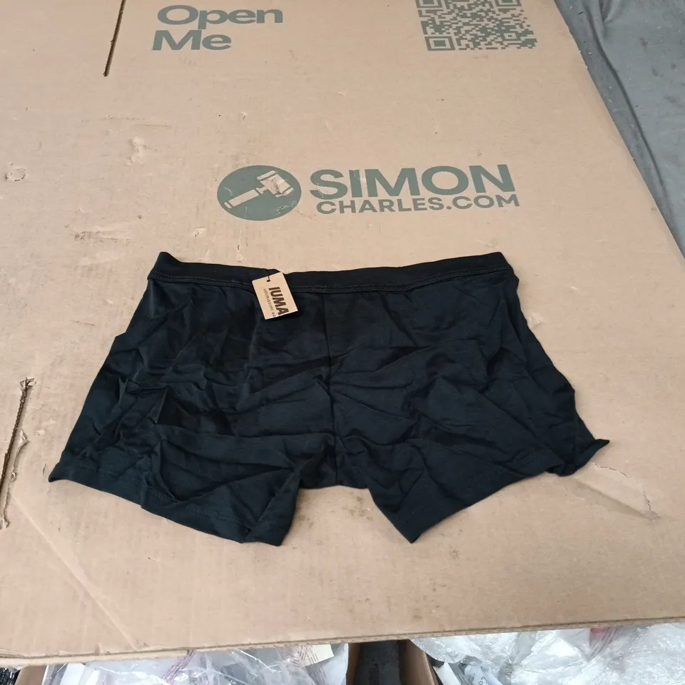 MEN'S BLACK BOXER SHORTS – UK M (EU M)