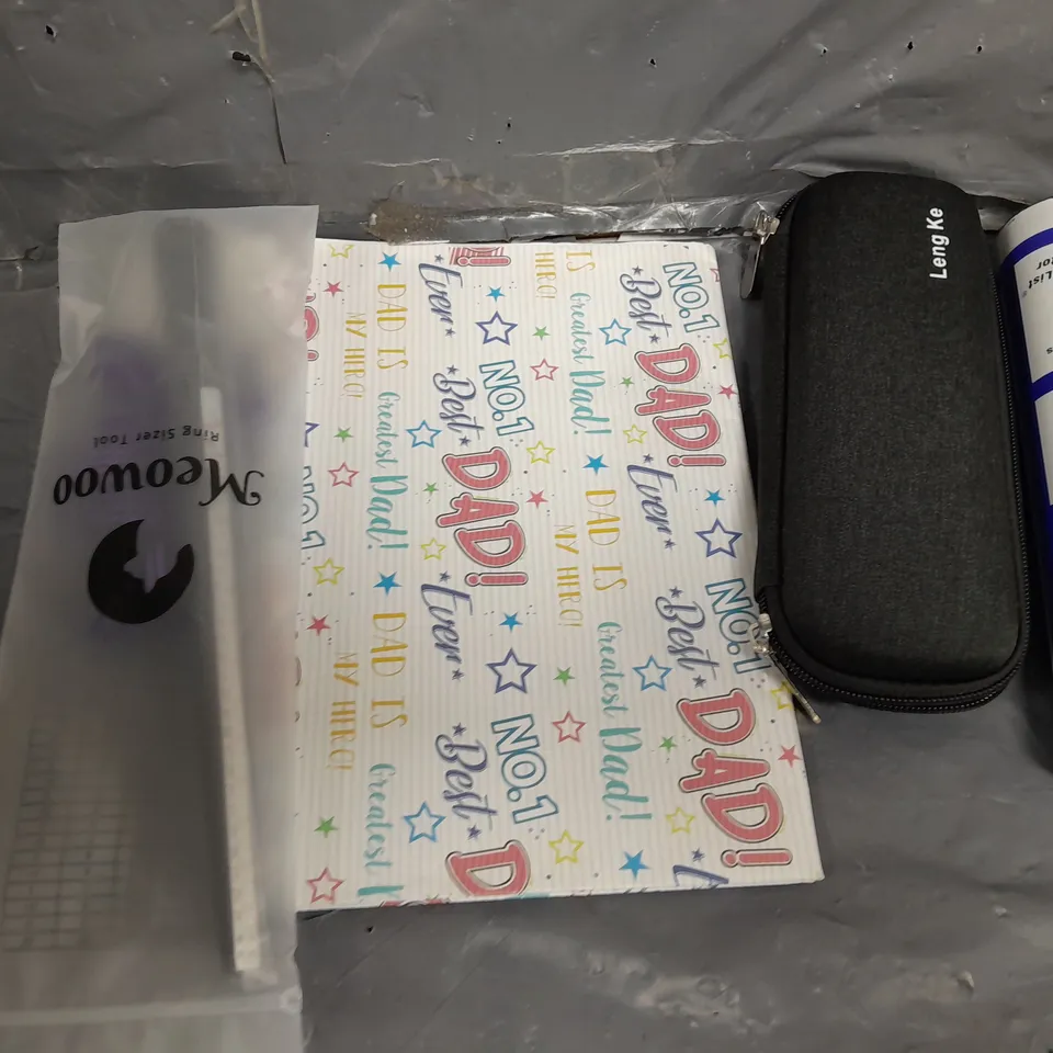 APPROXIMATELY 10 ASSORTED HOUSEHOLD ITEMS TOO INCLUDE , BIN BAGS , SEALANT , ETC  