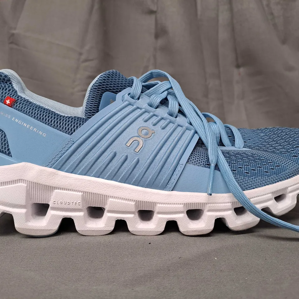 PAIR OF ON SHOES IN BLUE UK SIZE 5