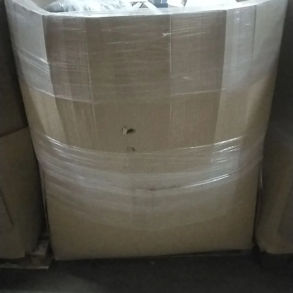 A PALLET CONTAINING ASSORTED GARDEN HOSES SIMILAR PRODUCTS ETC