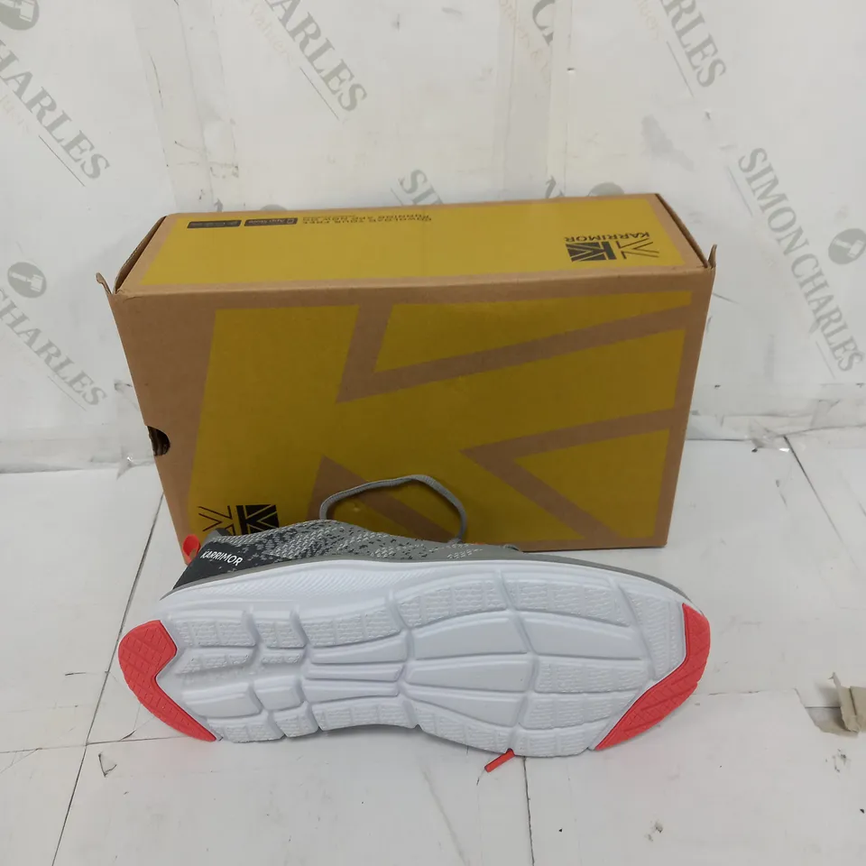 BOXED PAIR OF KARRIMOR DUMA 6 LD00 GREY/CORAL SIZE 9