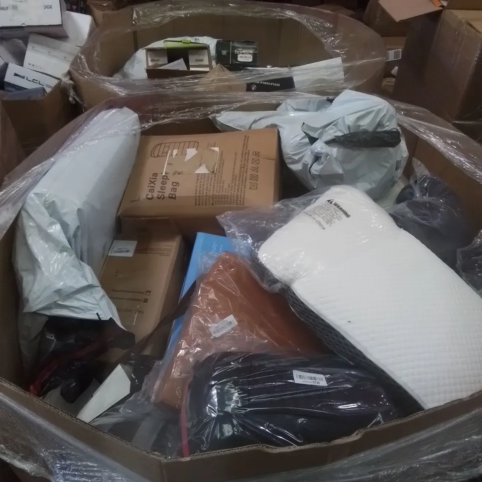 PALLET CONTAINING LARGE QUANTITY OF SOFT ITEMS TO INCLUDE, MEMORY FOAM NECK PILLOWS, SOFTTOUCH SEAT CUSHIONS, ULTRASOFT PILLOWS ETC