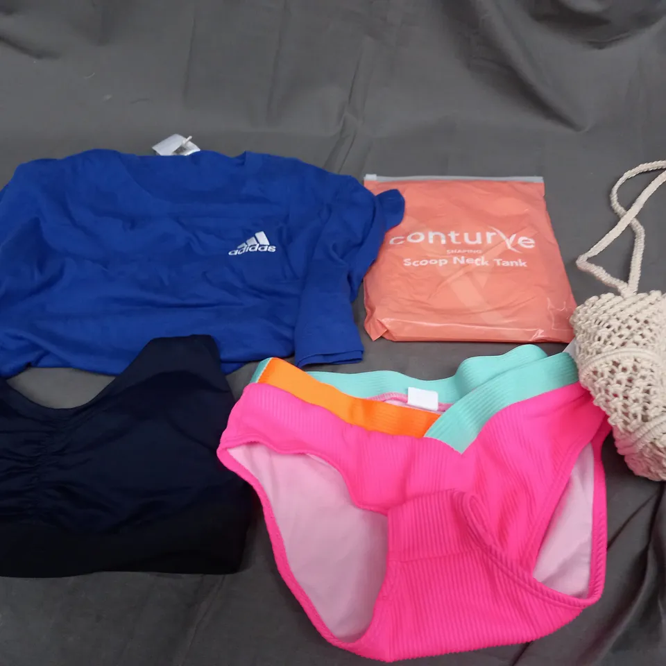 BOX OF APPROXIMATELY 25 ASSORTED CLOTHING ITEMS TO INCLUDE - BRA , T-SHIRT , BAG ETC