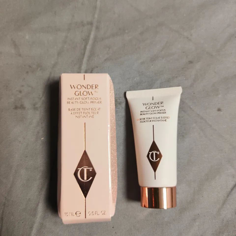 CHARLOTTE TILBURY I WONDER GLOW INSTANT SOFT-FOCUS BEAUTY GLOW PRIMER – 15 ML (BOXED)