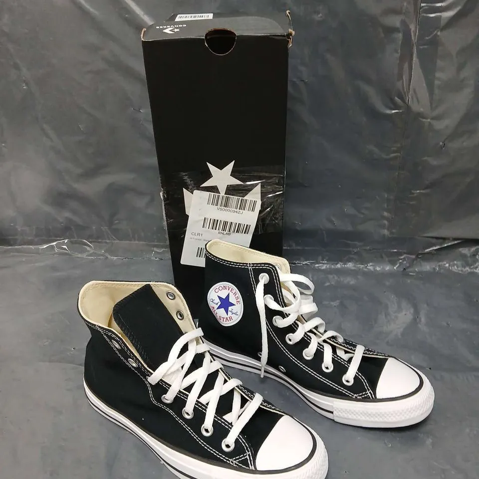 BOXED PAIR OF CONVERSE HI TRAINERS - BLACK - UK 6 