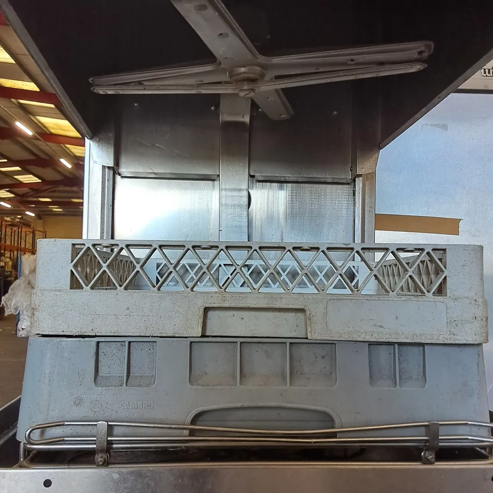 HOBART FREESTANDING LIFT UP CATERING DISH WASHER