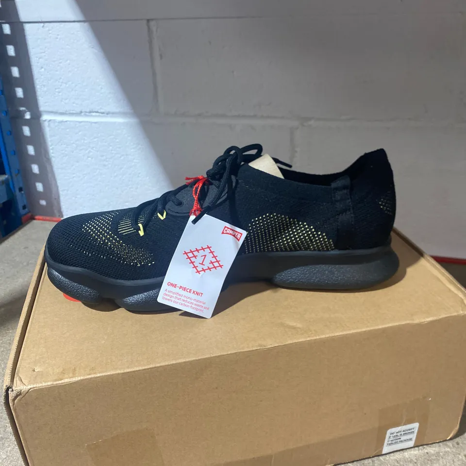 BOXED PAIR OF CAMPER KARST BLACK SHOES SIZE UK9