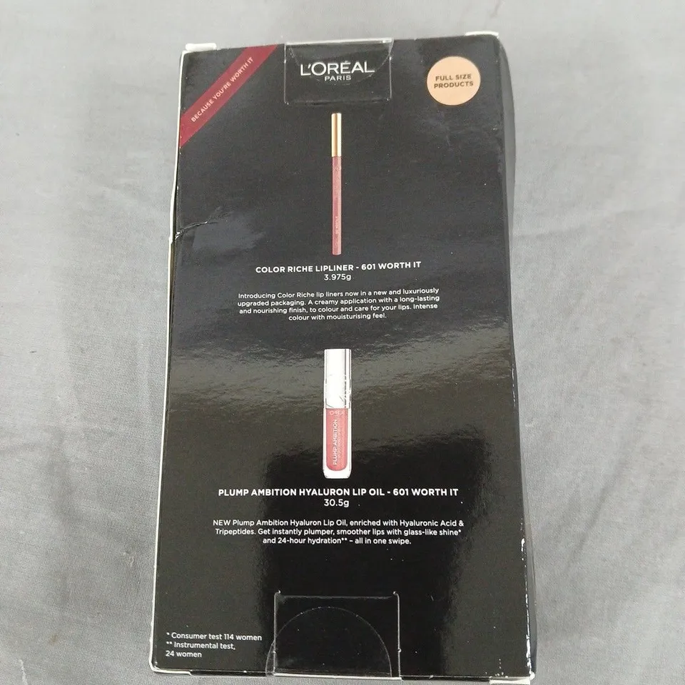 LOREAL PLUMP N POUT LIP LINER AND OIL. SEALED