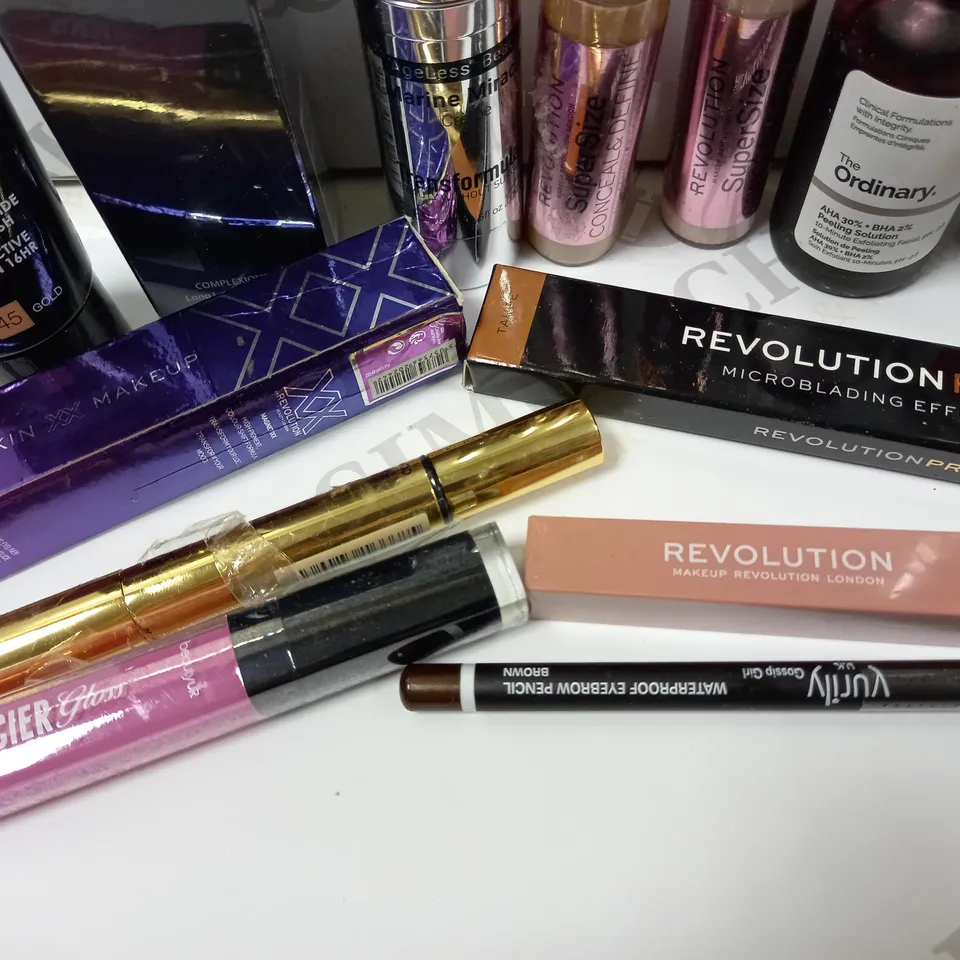 LOT OF APPROX 10 ITEMS TO INCLUDE REVOLUTION PRO MICROBLADING EFFECT EYEBROW PENCIL, THE ORDINARY PEELING SOLUTION, MAYBELLINE DREAM RADIANT LIQUID