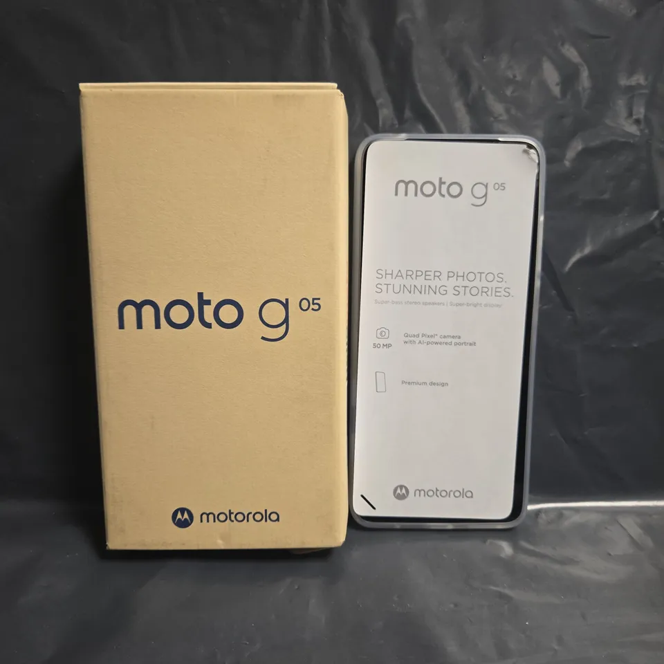 BOXED MOTOROLA MOTO G5 4+64GB IN DENIM BLUE - MC43C