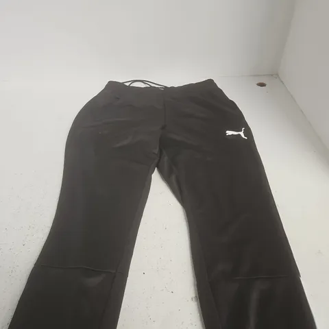 PUMA MEN'S BLACK TRACK PANTS – UK M