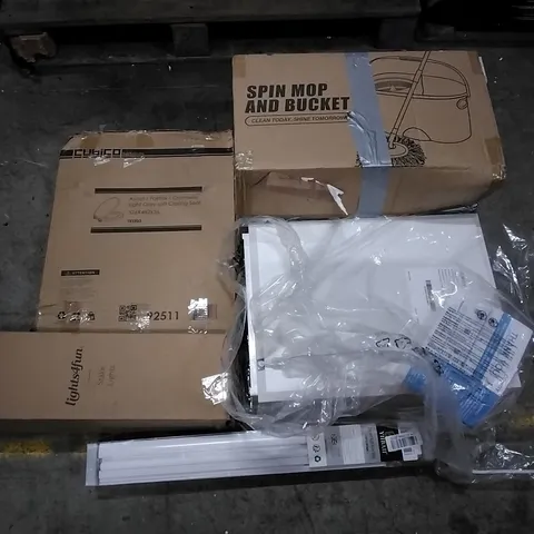 PALLET CONTAINING ASSORTED PRODUCTS INCLUDING SPIN MOP AND BUCKET, TOILET SEAT, STAKE LIGHT, ROLLER BLIND & AIR PURIFIER