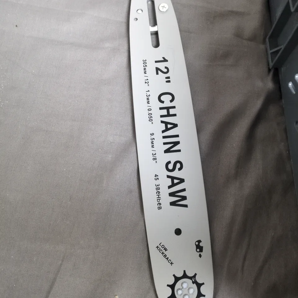 TOTE OF APPROXIMATELY 12 ASSORTED ITEMS TO INCLUDE: 12" CHAINSAW SAW