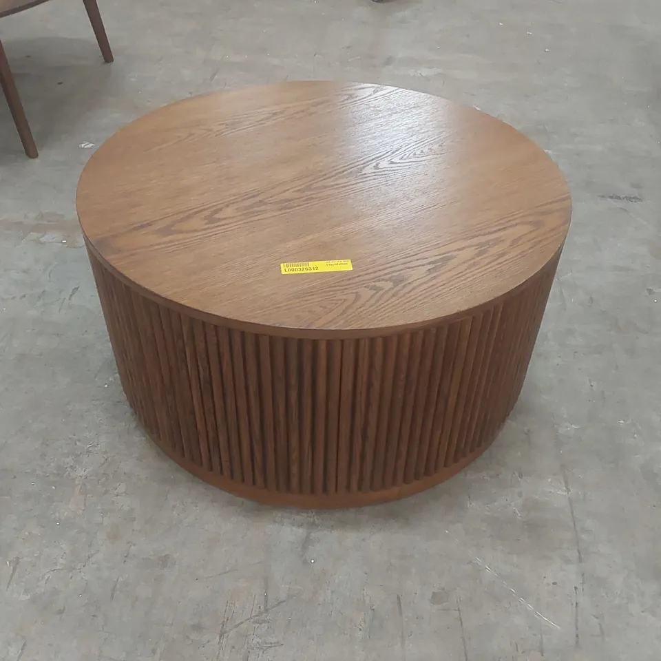 ALLEGRO WALNUT WOODEN ROUND CHAUNCE COLOUR: BROWN