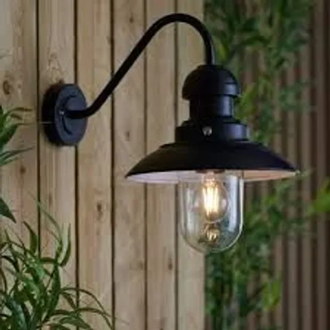 BOXED ENDON HEREFORD 1 LIGHT OUTDOOR WALL LIGHT BLACK CLEAR