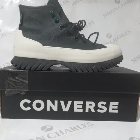 BOXED PAIR OF CONVERSE LUGGED 2.0 CC HI TOP SHOES IN SECRET PINE/DRAGON SCALE UK SIZE 5