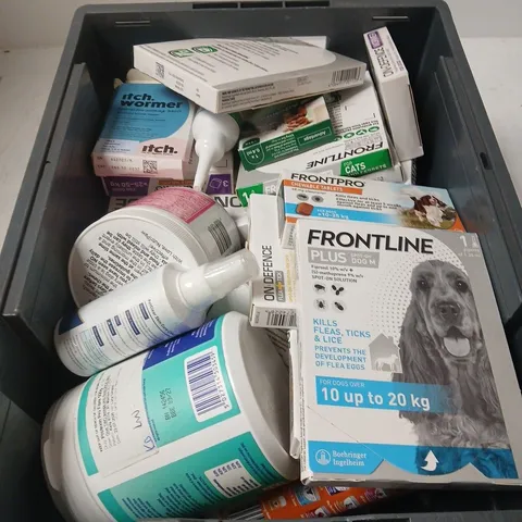 APPROXIMATELY 20 ASSORTED PET CARE PRODUCTS TO INCLUDE FRONTLINE, WORMER, IMMUNITY TREATS ETC