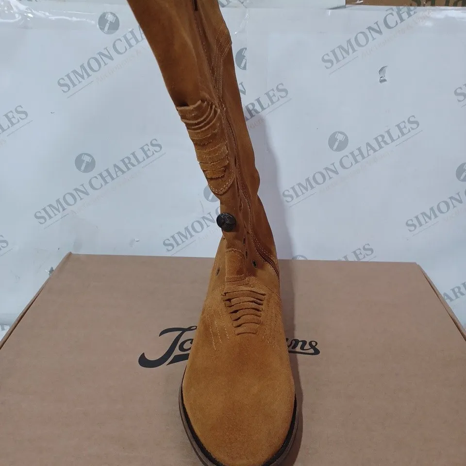 BOXED JOE BROWNS BRICK LANE SUEDE MIDI BOOTS - UK 5