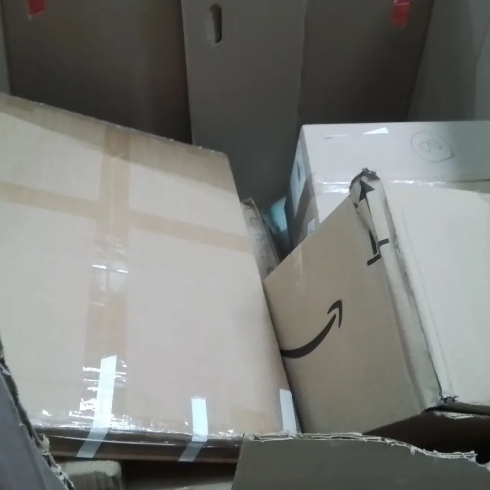 PALLET OF ASSORTED HOUSEHOLD GOODS AND PRODUCTS TO INCLUDE;CAT LITTER TRAY,PLAYPEN,STAINLESS STEEL CUTTING BOARDS