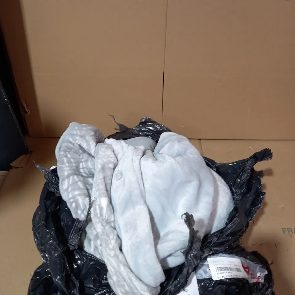 COZEE HOME MARBLE SWIRL VELVETSOFT 4 PIECE DUVET SET