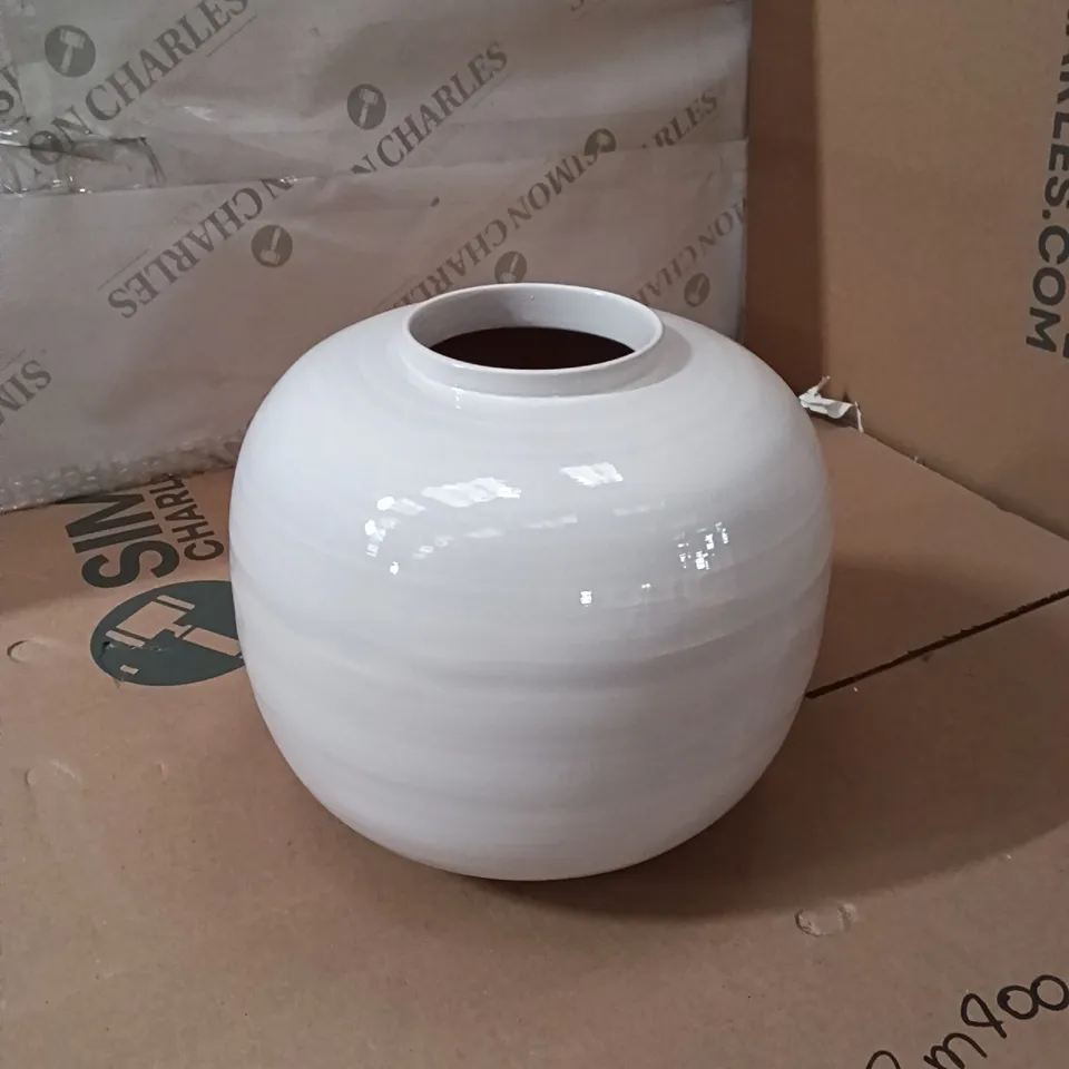 BOXED JUNGLE VASE BAMBOO VASE (1 BOX)