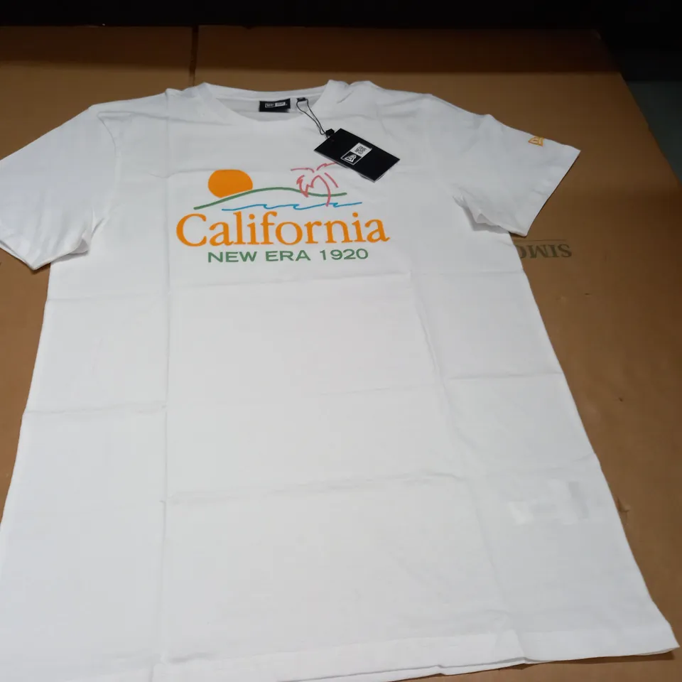 NEW ERA CITY GRAPHIC TEE - M