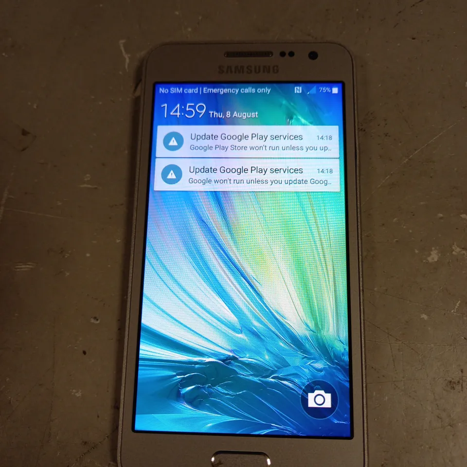 SAMSUNG GALAXY 3 SM-A300FU SMARTPHONE 16GB IN SILVER