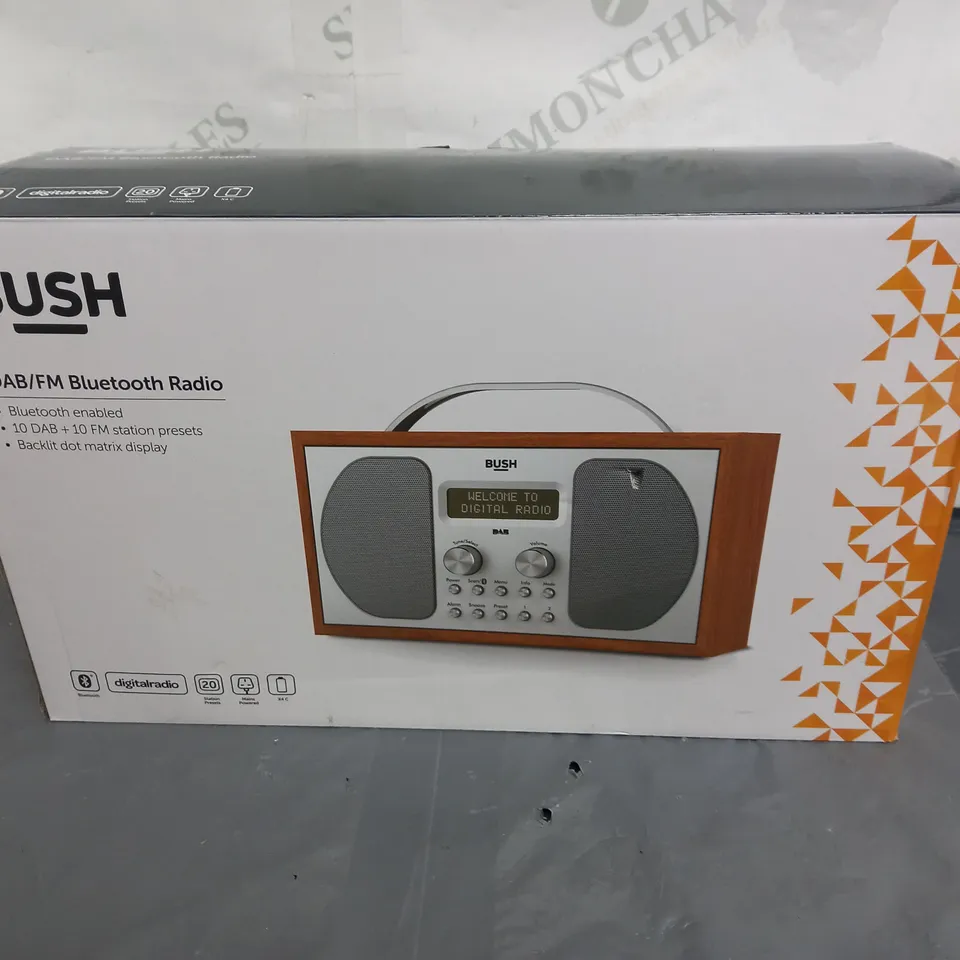 BUSH BLUETOOTH DAB FM WOODEN RADIO