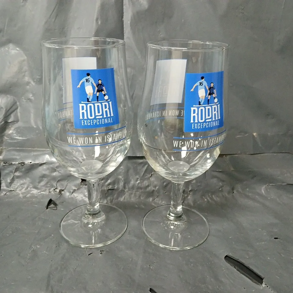 2 BOXED THE GINGER WIGS CITY GIFTS RODRI EXCEPCIONAL WE WON IN ISTANBUL PINT GLASS  