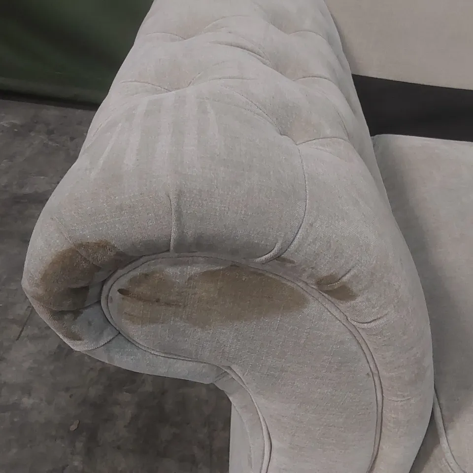 QUALITY DESIGNER FABRIC UPHOLSTERED CHESTERFIELD SOFA - MISSING CUSHIONS