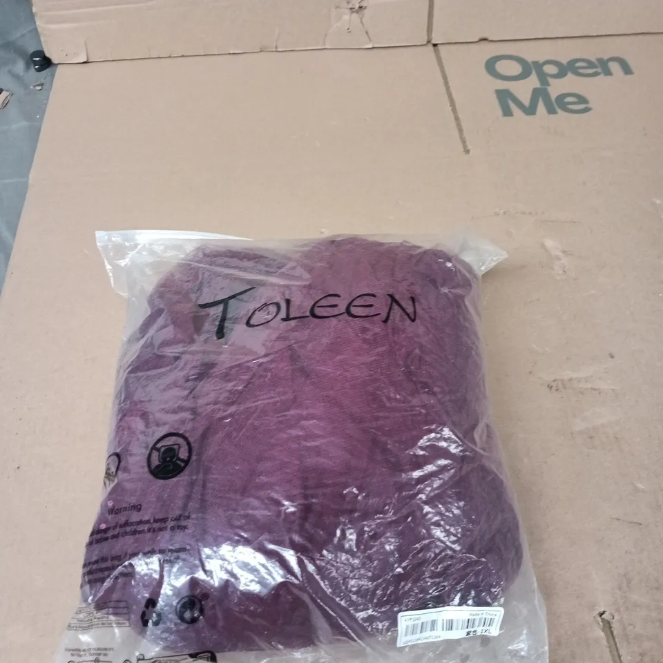 Burgundy Lace Evening Gown with Train + Purple Tolcen Knitwear (Packaged)
