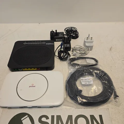 APPROXIMATELY 10 ASSORTED ITEMS INCLUDING A 15M CAT5E ETHERNET CABLE, A PLUSNET HUB AND A TECHNICOLOR DGA0122NLK