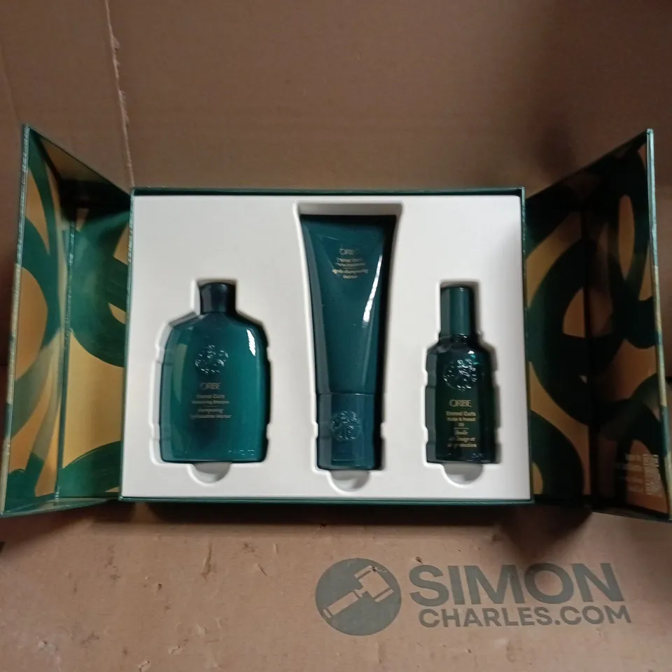 ORIBE HAIR CARE GIFT SET – 3-PIECE TURQUOISE PACKAGING