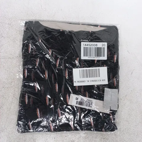 BAGGED SHIMMER TIERED DRESS IN BLACK SIZE 20
