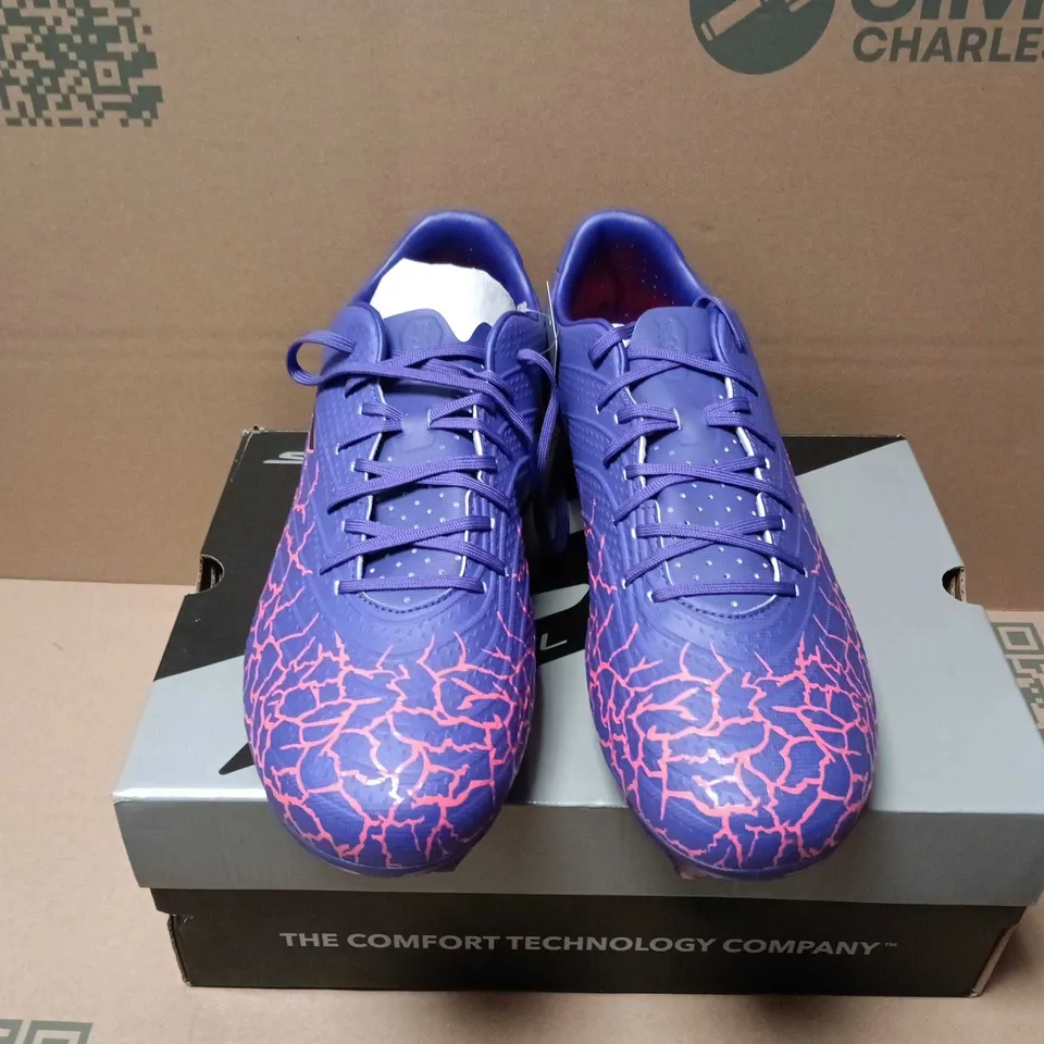 BOXED PAIR OF SKECHERS SKX:FTBL BOOTS IN PURPLE/ORANGE - UK 12