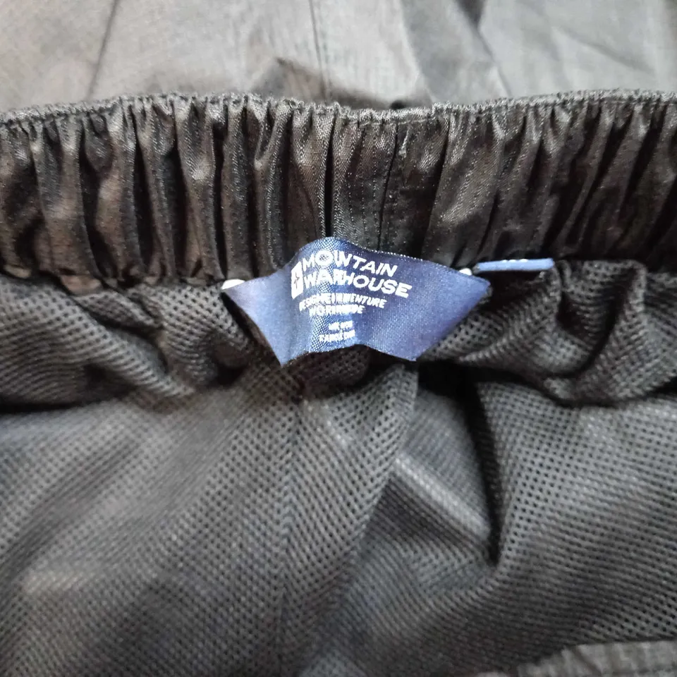 MOUNTAIN WAREHOUSE BLACK WATERPROOF TROUSERS - SIZE 12