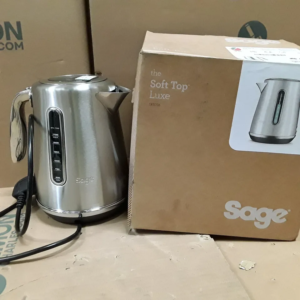 BOXED KETTLE SKE735BSS