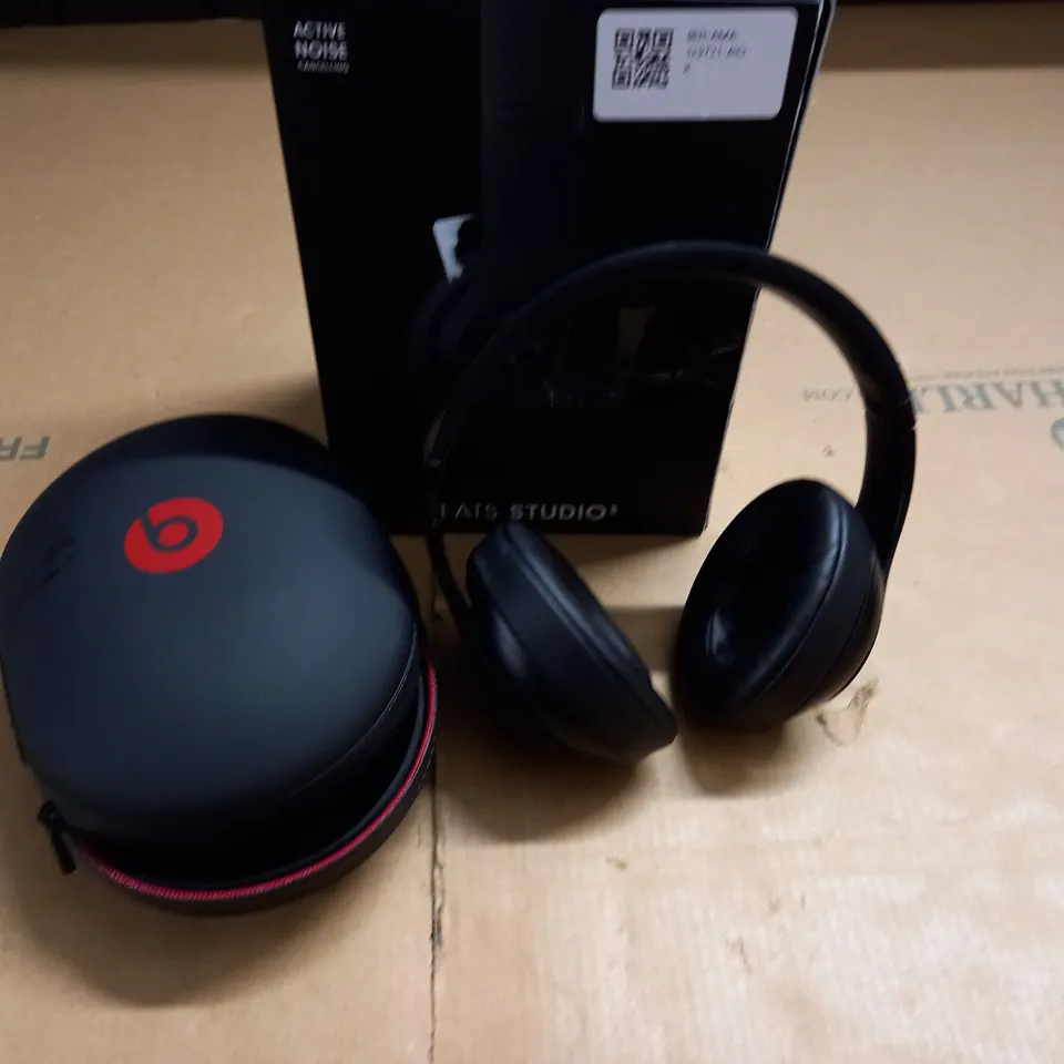 BEATS STUDIO 3 WIRELESS HEADPHONES - BLACK