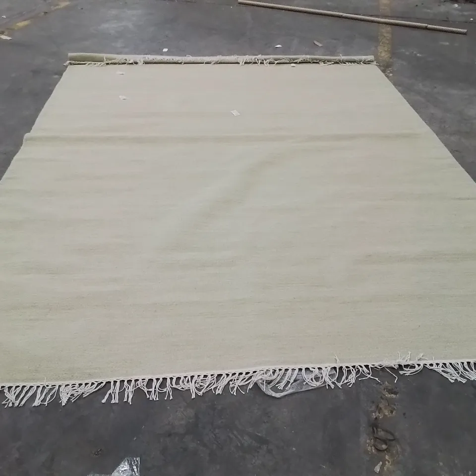 QUALITY DESIGNER AREA RUG APPROXIMATELY 290X200CM