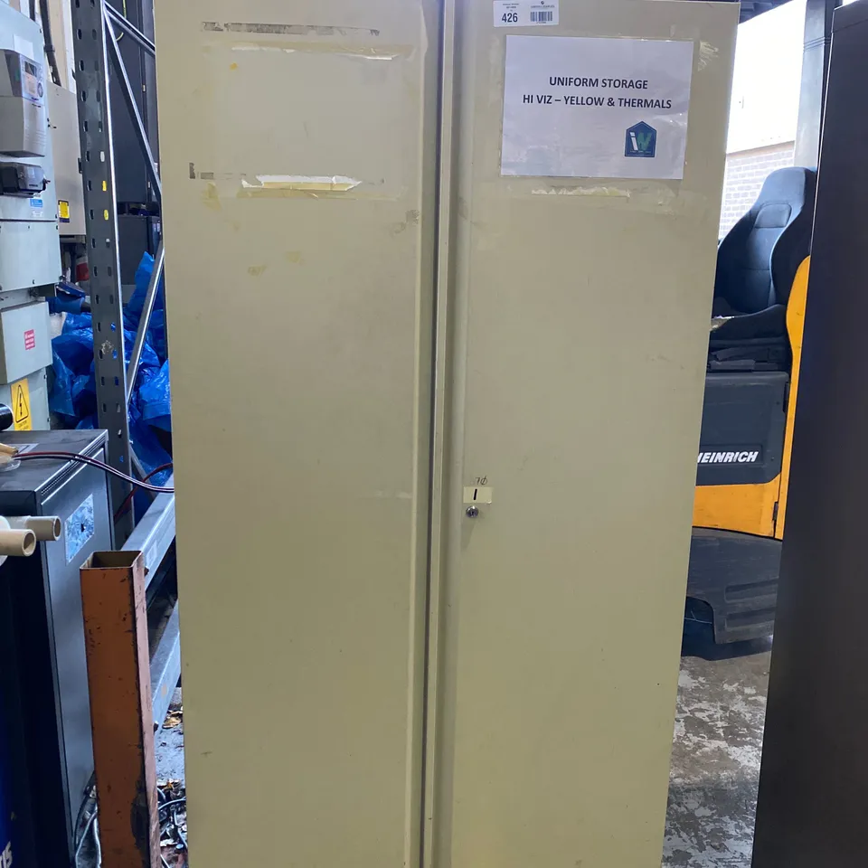 METAL 2-DOOR CUPBOARD 