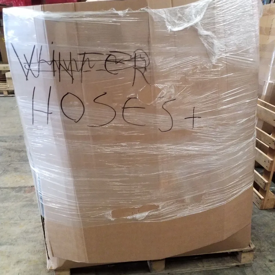 PALLET CONTAINING ASSORTED GARDEN HOSES & INFLATABLES 