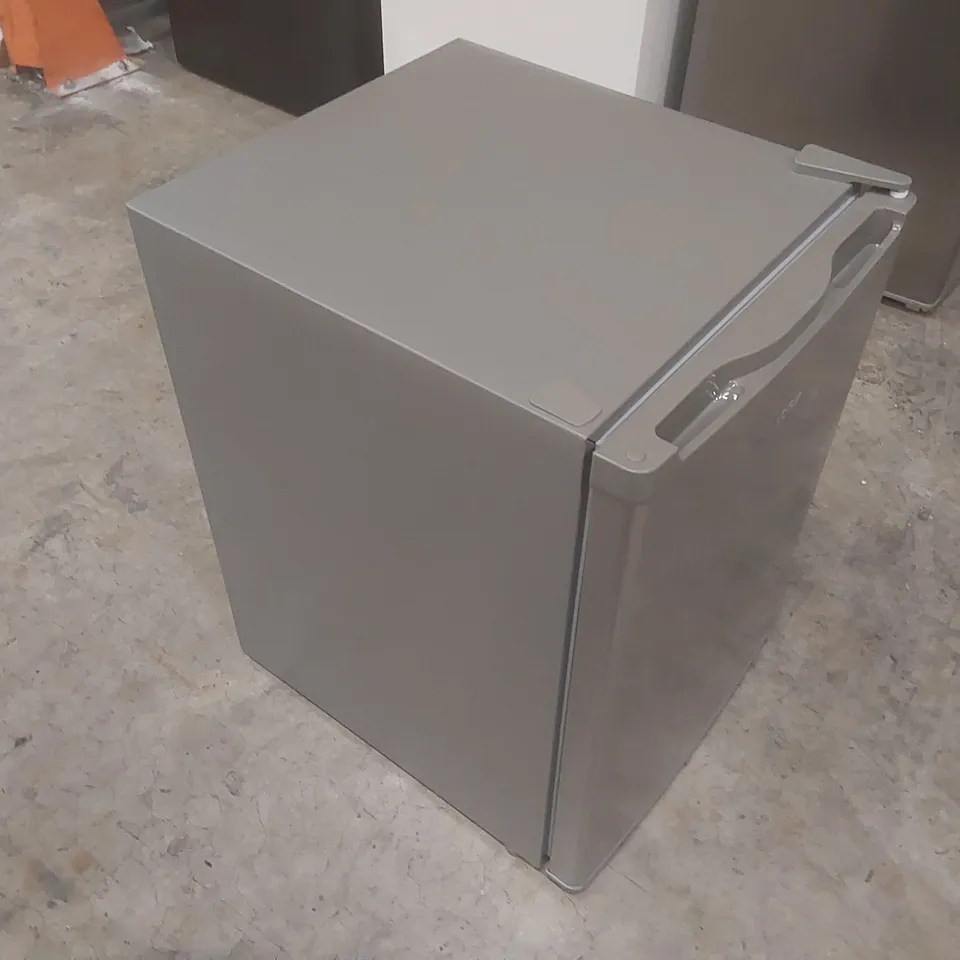 LOGIK LTT68S23 MINI FRIDGE