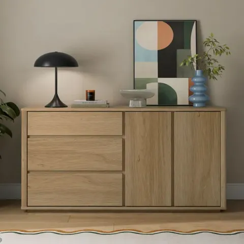 BOXED MALIK LARGE SIDEBOARD, LIGHT OAK EFFECT (2 BOXES)