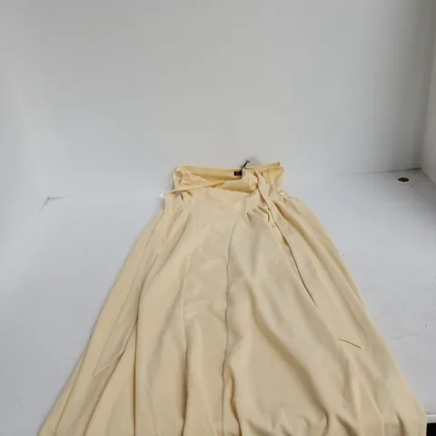 NOBODY'S CHILD BUTTER YELLOW AMIE HALTER NECK MIDI DRESS – UK 12